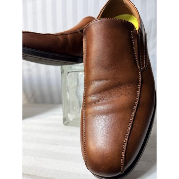 Florsheim Men\'s Medfield Bike Toe Slip Loafer Dress Shoe, Cognac, Size 9.5 EEE